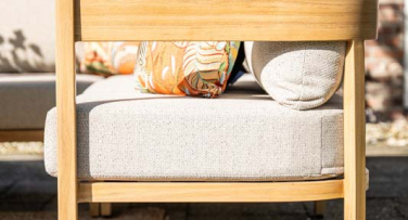 Venkovní sedací souprava Hillston7 WoodLook s vysokým stolem