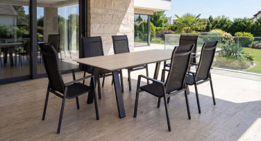 Designový zahradní jídelní set Guardia6 s velkým stolem z umělého dřeva a hliníku